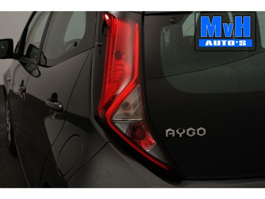 Toyota Aygo 1.0 VVT-i x-play|CARPLAY|CAMERA|DAB|LED|ORG.NL ActivLease financial lease
