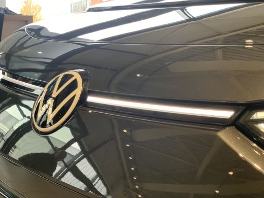 Volkswagen ID.3 Pro 58 kWh 204 pk / Achteruitrijcamera / Verwarmbaren voorstoelen / Koplampverlichting LED ActivLease financial lease
