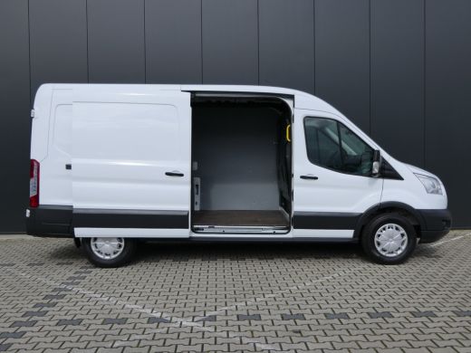 Ford Transit 350 2.2 TDCI L3H2 125PK | Leer | Airco | Betimmering | Trekhaak | Bluetooth | ActivLease financial lease