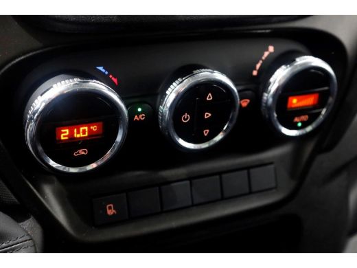 Iveco Daily 35C16 3.0 160pk Bakwagen met laadklep 08-2021 ActivLease financial lease