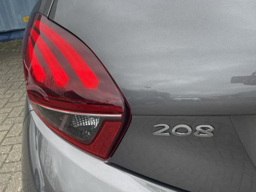 Peugeot 208 1.2 Signature 82PK l Trekhaak l Navigatie l Parkeersensoren l DAB l Armsteun l Apple Carplay / An... ActivLease financial lease