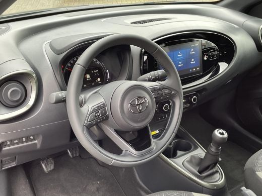 Toyota Aygo X 1.0 VVT-i MT Premium **NIEUWE AUTO/ DIRECT LEVERBAAR** ActivLease financial lease
