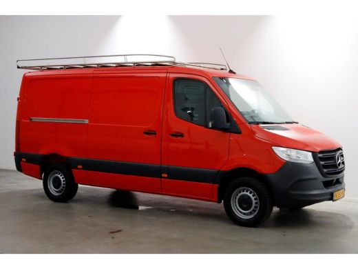 Mercedes Sprinter 314 CDI 143pk L2H1 RWD Airco/Navi/Camera/Inrichting Trekhaak 3500kg 11-2018 ActivLease financial lease