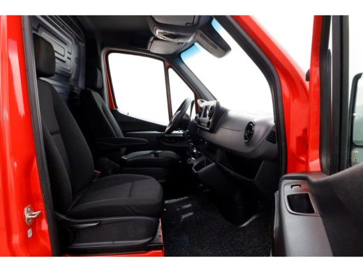 Mercedes Sprinter 314 CDI 143pk L2H1 RWD Airco/Navi/Camera/Inrichting Trekhaak 3500kg 11-2018 ActivLease financial lease