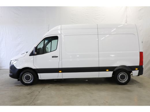 Mercedes Sprinter 211 1.9 CDI L2H2 FWD Airco Camera Side Assist Side Bars ActivLease financial lease