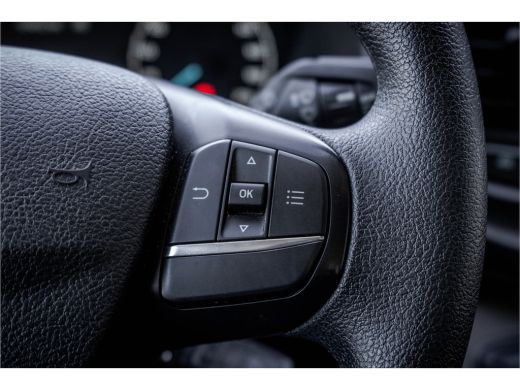 Ford Transit **2.0 TDCI | Bakwagen met Laadklep | Euro 6 | 130 PK | Airco | Cruise** ActivLease financial lease