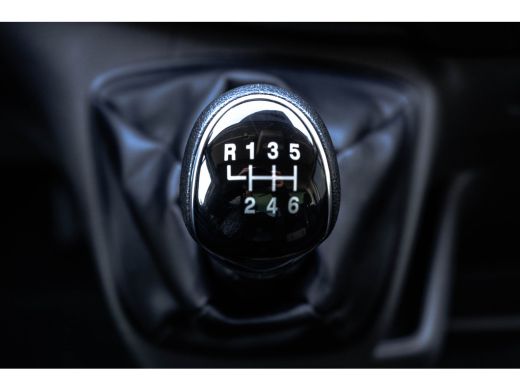 Ford Transit **2.0 TDCI | Bakwagen met Laadklep | Euro 6 | 130 PK | Airco | Cruise** ActivLease financial lease