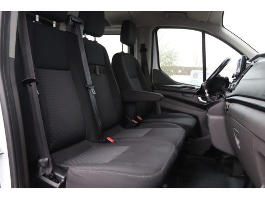 Ford Transit Custom 2.0 TDCI 130PK L2H1 6-PERS. DC | TREKHAAK 2800KG | CRUISE | AIRCO | PDC ActivLease financial lease
