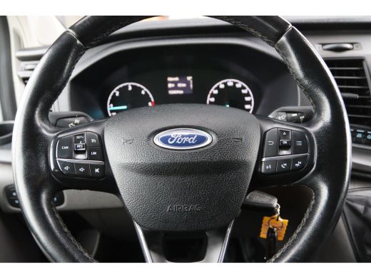 Ford Transit Custom 2.0 TDCI 130PK L2H1 6-PERS. DC | TREKHAAK 2800KG | CRUISE | AIRCO | PDC ActivLease financial lease
