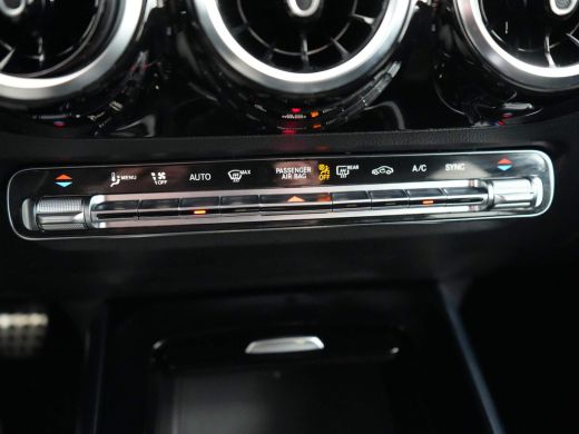 Mercedes GLA 180 AMG Line. Navigatie | Stoelverwarming | Achteruitrijcamera | ActivLease financial lease