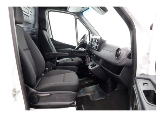 Mercedes Sprinter 311 CDI 115pk L2H2 RWD Servicewagen 230V/Airco/Camera 11-2018 ActivLease financial lease