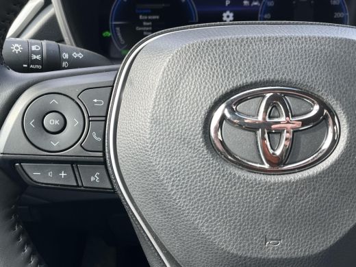 Toyota Corolla Cross 2.0 High Power Hybrid Dynamic | Stoel- + stuurverwarming | 18 inch LM-velgen | Carplay | Parkeerc... ActivLease financial lease