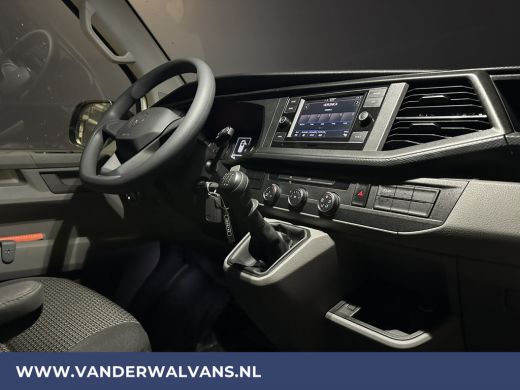Volkswagen Transporter 2.0 TDI 150pk L2H1 Euro6 Airco | Trekhaak | Apple Carplay | Android Auto Parkeersensoren, Cruisec... ActivLease financial lease