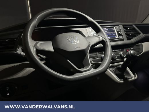 Volkswagen Transporter 2.0 TDI 150pk L2H1 Euro6 Airco | Trekhaak | Apple Carplay | Android Auto Parkeersensoren, Cruisec... ActivLease financial lease