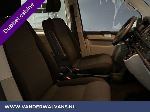 Volkswagen Transporter 2.0 TDI L2H1 Dubbele cabine Euro6 Airco | Trekhaak | Imperiaal | Parkeersensoren 5-zits ActivLease financial lease