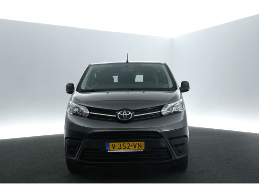 Toyota ProAce 2.0 D-4D L3H1 Dubbele Cabine l Airco Cruise PDC 6 Persoons Metallic ActivLease financial lease