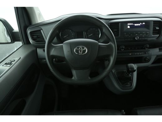Toyota ProAce 2.0 D-4D L3H1 Dubbele Cabine l Airco Cruise PDC 6 Persoons Metallic ActivLease financial lease