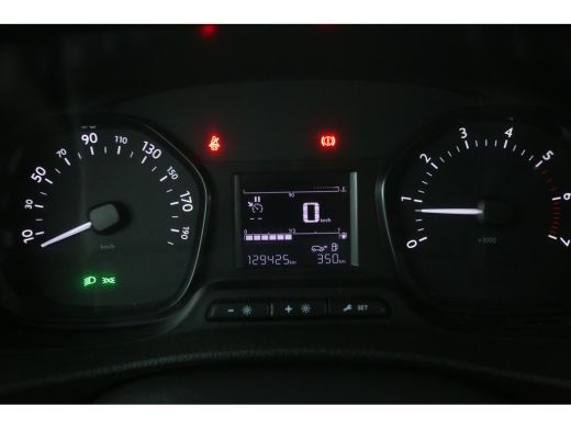 Toyota ProAce 2.0 D-4D L3H1 Dubbele Cabine l Airco Cruise PDC 6 Persoons Metallic ActivLease financial lease