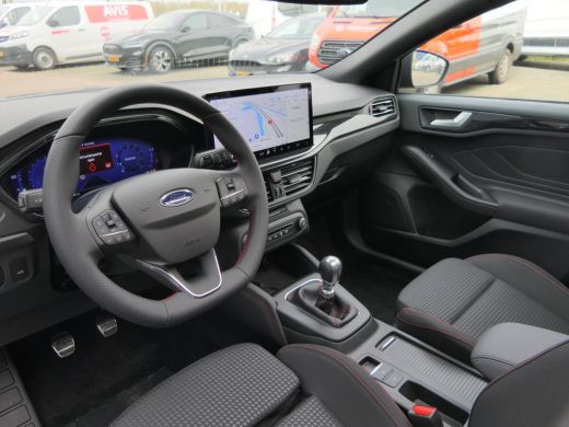 Ford Focus Wagon 1.0 125 pk Hybrid ST Line X | 18" Lichtmetalen velgen | Driver Assistance Pack | Panoramada... ActivLease financial lease
