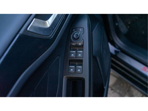 Ford Focus Wagon 1.0 125 pk Hybrid ST Line X | 18" Lichtmetalen velgen | Winter Pack | ActivLease financial lease