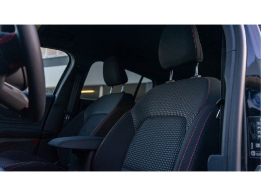 Ford Focus Wagon 1.0 125 pk Hybrid ST Line X | 18" Lichtmetalen velgen | Winter Pack | ActivLease financial lease