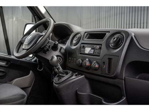 Renault Master 2.3 dCi L3H2 | Euro 6 | 131 PK | Cruise | A/C | Standkachel | 3-Persoons ActivLease financial lease