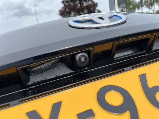Toyota Corolla Touring Sports Hybrid 140 Active | Navigatie | Apple CarPlay/Android auto | Achteruitrijcamera ActivLease financial lease