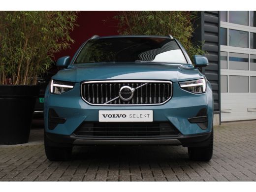 Volvo  XC40 1.5 T4 Recharge Core Bright | Trekhaak | Achteruitrijcamera | Cruise Control | Apple CarPlay/Andr... ActivLease financial lease