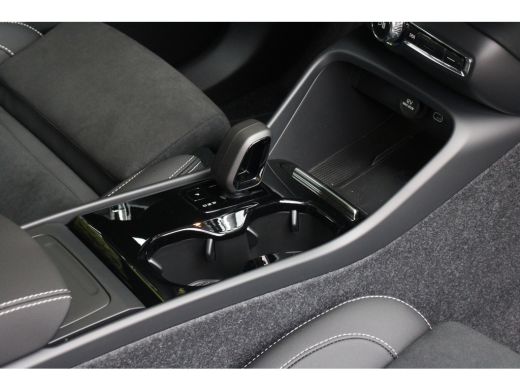 Volvo  XC40 Single Motor Extended Range Plus 82 kWh | Warmtepomp | Adaptive Cruise | Camera | Snel leverbaar! ActivLease financial lease
