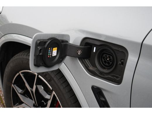 BMW X3 xDrive30e M-Sport Brooklyn Pano Trekh 360 Laser HUD El-zetels ActivLease financial lease