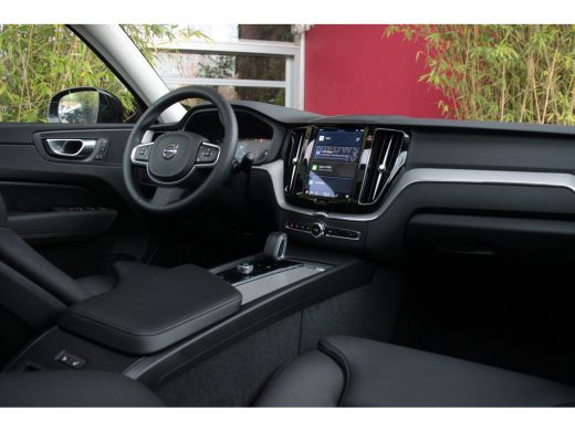 Volvo  XC60 2.0 Recharge T6 AWD Plus Bright | Schuifdak | Adaptieve Cruise met Stuurhulp | Stuur- en stoelver... ActivLease financial lease