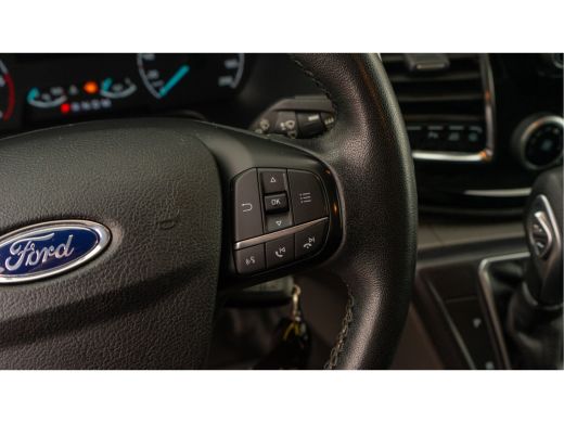 Ford Transit Custom 300 2.0 TDCI L2H1 Limited | Automaat | Trekhaak | Navigatie | Camera | Sidebars | Dealer onderhou... ActivLease financial lease