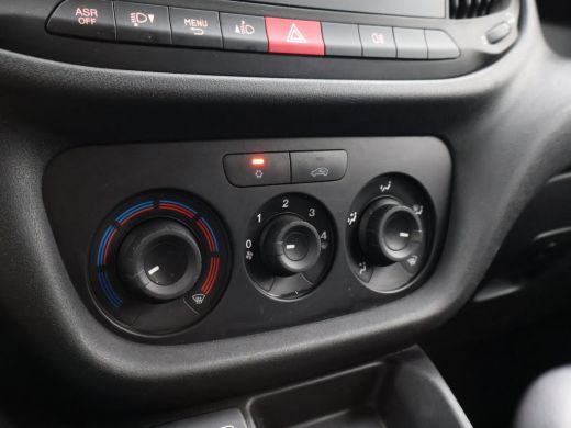 Fiat Dobló Cargo 1.3 MJ L1H1 Actual + AIRCO / TREKHAAK ActivLease financial lease