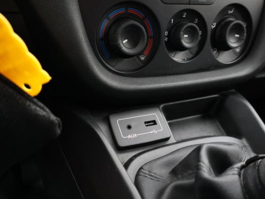 Fiat Dobló Cargo 1.3 MJ L1H1 Actual + AIRCO / TREKHAAK ActivLease financial lease