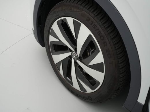 Volkswagen ID.4 First 204pk 77 kWh Navigatie Stuurverwarming Camera Acc demo AG ActivLease financial lease