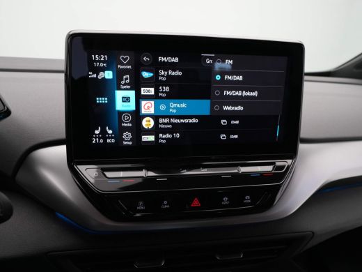 Volkswagen ID.4 First 204pk 77 kWh Navigatie Stuurverwarming Camera Acc demo AG ActivLease financial lease