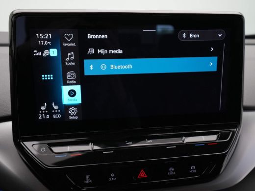 Volkswagen ID.4 First 204pk 77 kWh Navigatie Stuurverwarming Camera Acc demo AG ActivLease financial lease