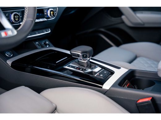 Audi Q5 55 TFSI e 367PK S-tronic S edition | Luchtvering | Matrix LED | Leder | Trekhaak | Dodehoekdetect... ActivLease financial lease