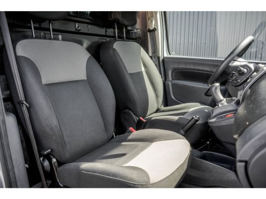 Renault Kangoo **1.5 dCi | L1H1 | Airco | Cruise | Navigatie | R-Link** ActivLease financial lease