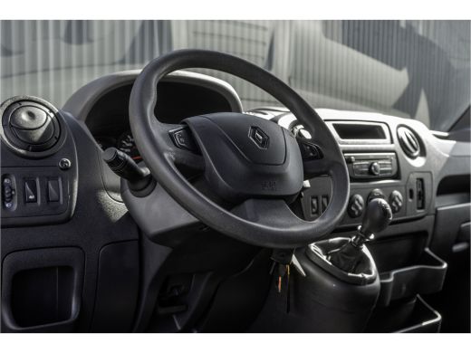 Renault Master 2.3 dCi L2H2 | Cruise | ECC | R-Link | Camera ActivLease financial lease