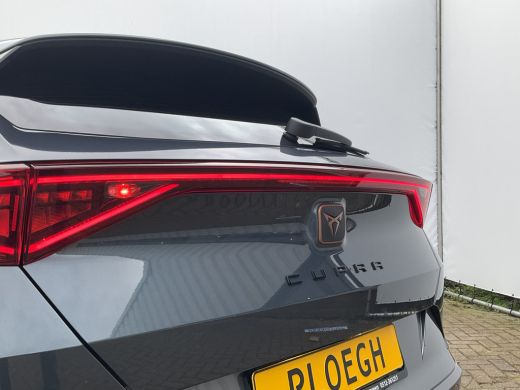 Seat Formentor 1.4 e-Hybrid 259pk Stoel/Stuurverw Camera Sfeerverl Apple/android Performance Plug-in PHEV ActivLease financial lease