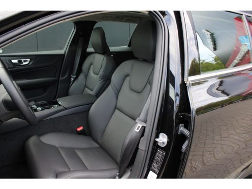 Volvo  V60 T6 Recharge AWD Ultimate Bright | Panoramdak | Pilot Assist | Harman Kardon | Camera | BLIS | Ful... ActivLease financial lease