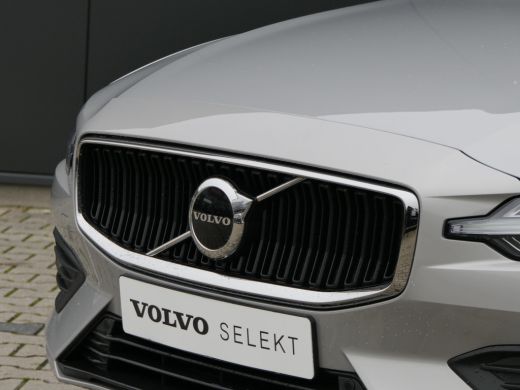 Volvo  V60 B4 |Adaptive Cruise | Camera | 18" | Trekhaak | All Season banden | Navigatie ActivLease financial lease