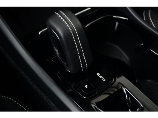 Volvo  XC40 T4 Recharge R-Design | Park Assist pack | Getint glas | Verwarmbare voorruit | Alcantara | Draadl... ActivLease financial lease