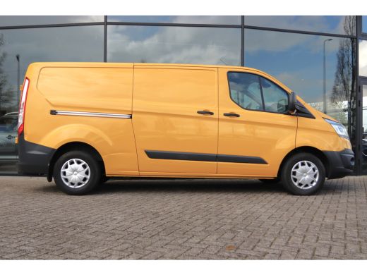 Ford Transit Custom 2.0 TDCI L2H1 TREND | TREKHAAK | CAMERA | CRUISE ActivLease financial lease