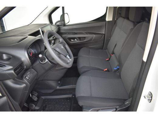 Opel Combo 1.5D 100 pk L1H1 Standaard 3pers /navi /park pilot /carplay/ cruise ActivLease financial lease