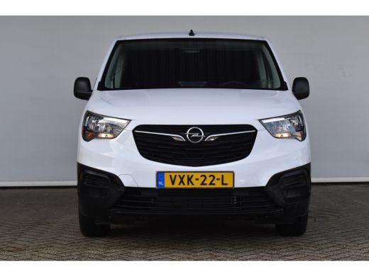 Opel Combo 1.5D 100 pk L1H1 Standaard 3pers /navi /park pilot /carplay/ cruise ActivLease financial lease