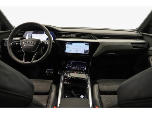 Audi Q8 e-tron 50 quattro 250kW/340pk S-Edition 95 kWh Matrix Led Trekhaak 40 ActivLease financial lease