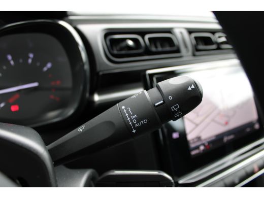Citroën C3 1.2 PureTech Plus actie model navigatie/parkeersensoren /climate regeling ActivLease financial lease