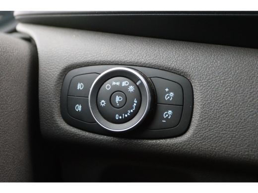 Ford Transit Custom 300 2.0 TDCI L2H1 LIMITED | APPLE CARPLAY | XENON | CAMERA | TREKHAAK | CRUISE | LMV ActivLease financial lease